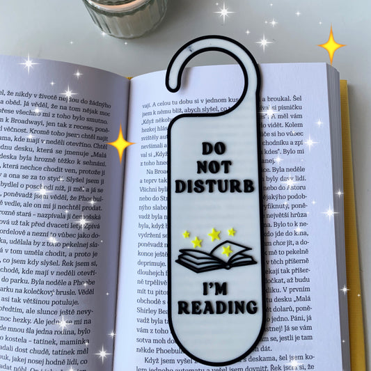 Do Not Disturb – I’m Reading  /  Cedulka na dveře